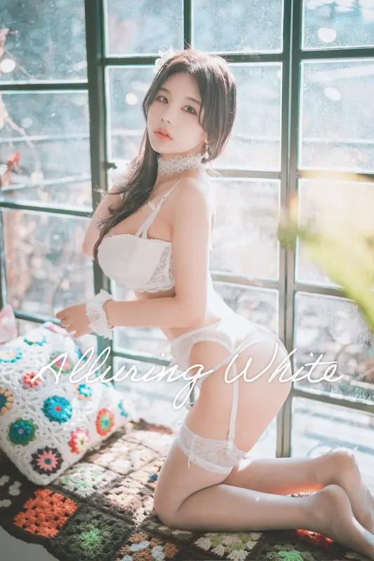 Alluring White - DJAWA